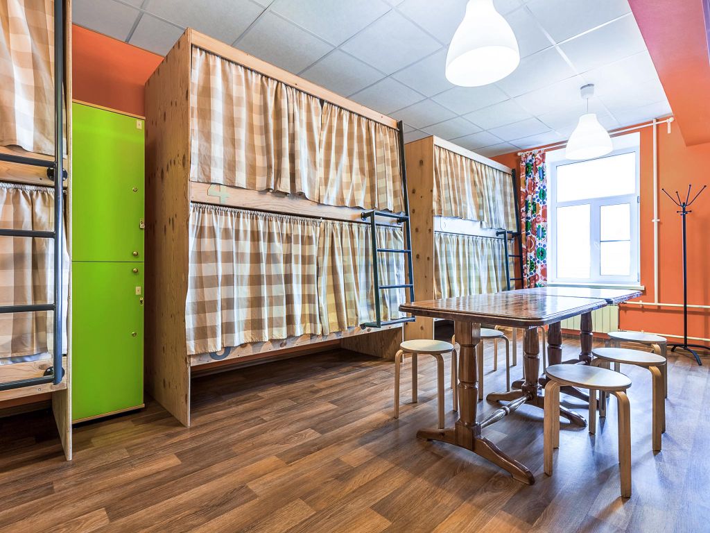 Друзья на Восстания — Многоместный женский номер 12-местный