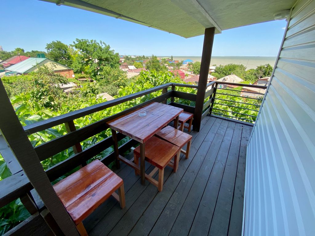 Луч — Семейный номер люкс с видом на море