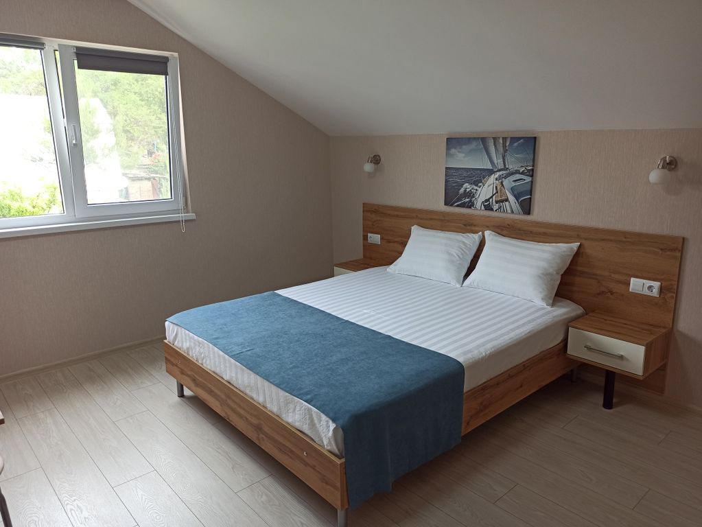 На Кати Соловьяновой 14а — Семейный номер 5местный