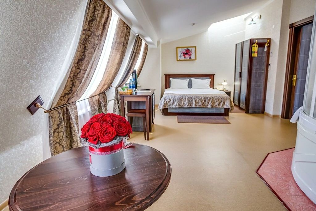 СИТИРоуз — Двухместный номер с 1 кроватью улучшенный