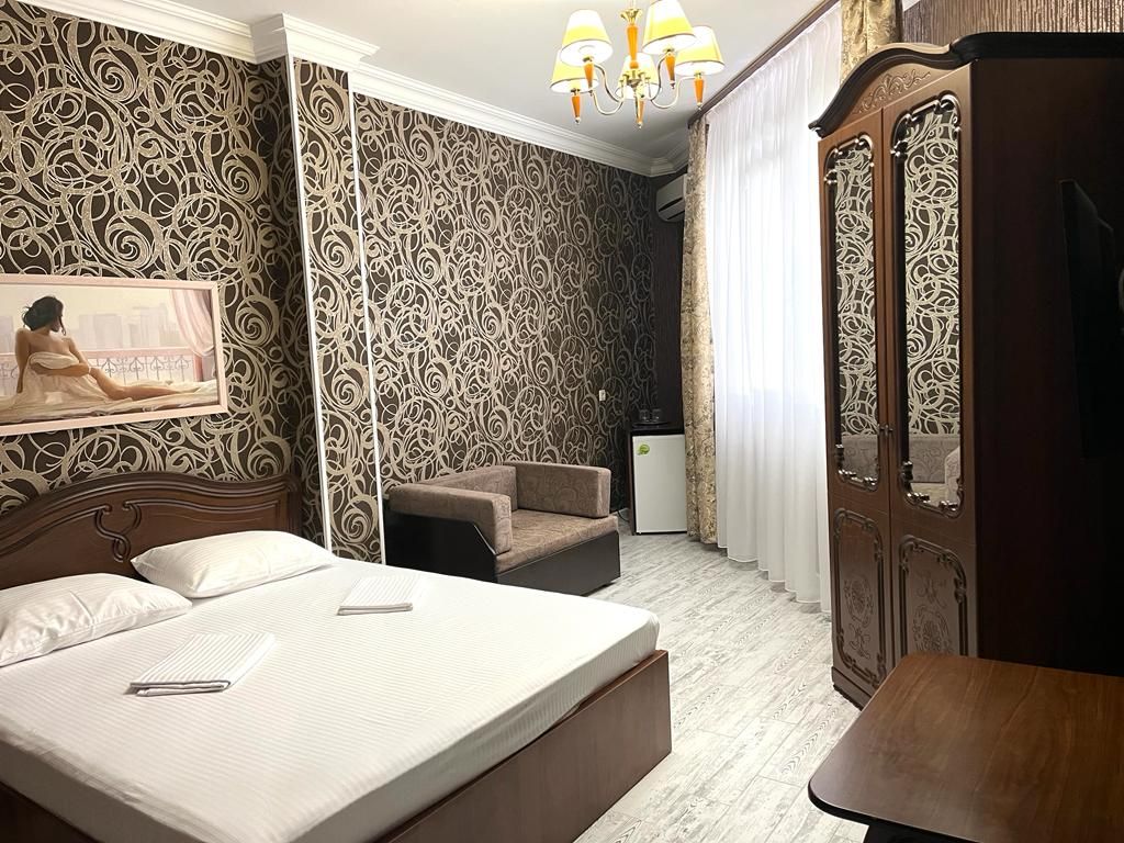 Ривер — Комната