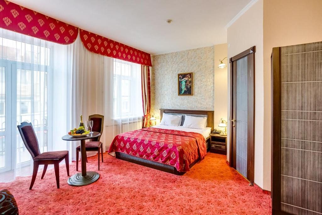 СИТИРоуз — Двухместный номер с 1 кроватью улучшенный