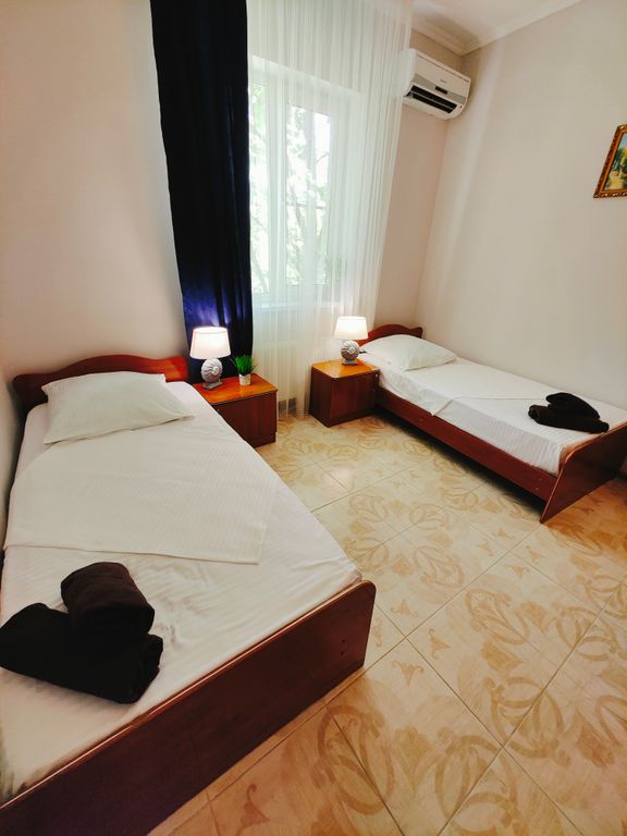 Амар — Семейный номер