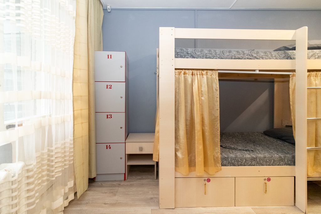 Наш — Многоместный смешанный номер верхнее место