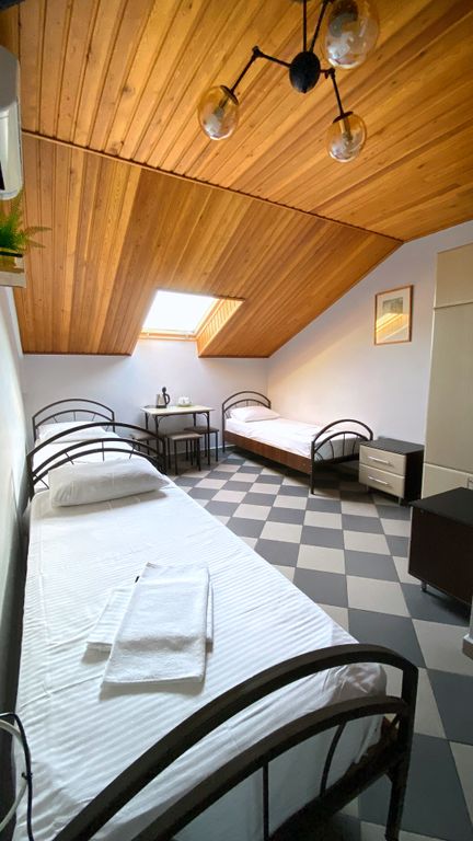 Домик у Реки — Трёхместный номер стандарт