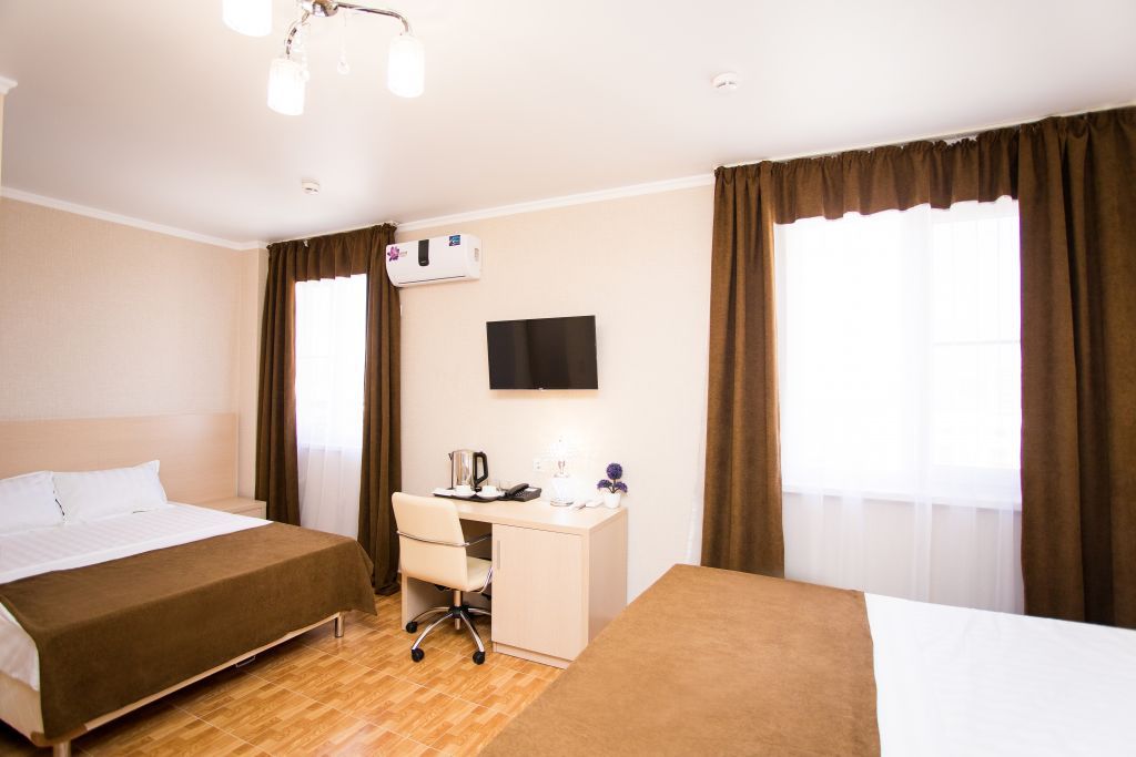 Alfa Summer — Четырёхместный номер 4-х местный «Джуниор сьют» без балкона