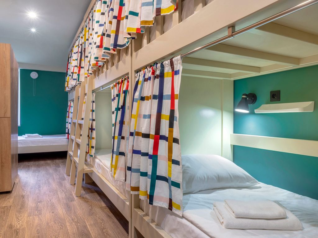 Друзья на Банковском — Многоместный женский номер 7-местный