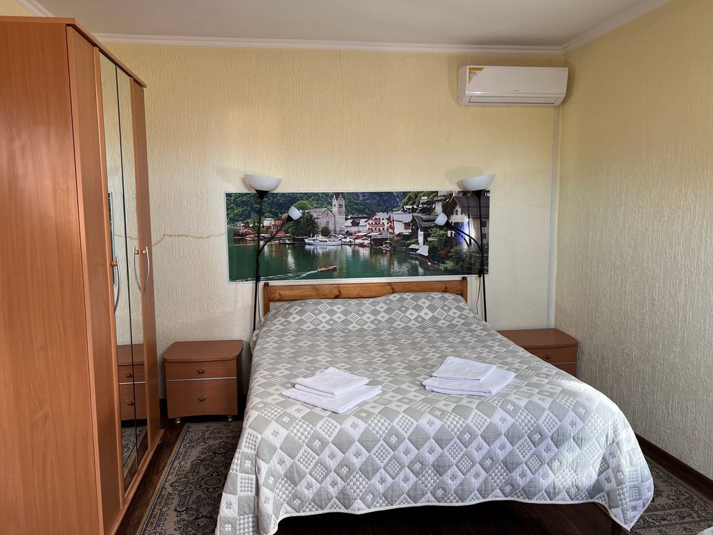 Дом на Крупской 1 — Семейный номер трёхместный семейный номер