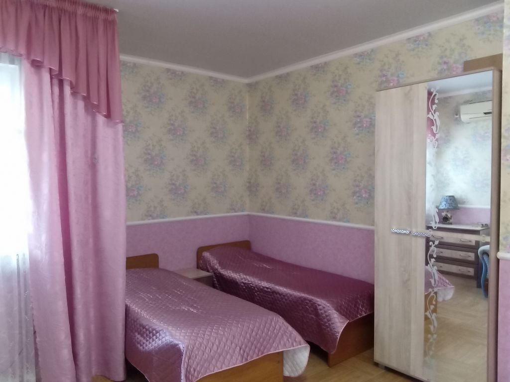 Солнышко — Двухместный номер с 2 отдельными кроватями стандарт