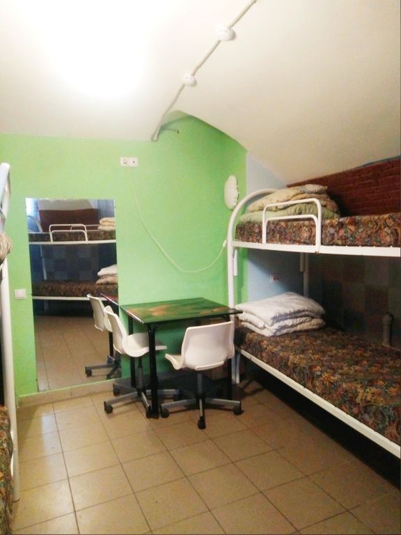 Хостел в центре Петербурга — Многоместный женский номер шестиместный