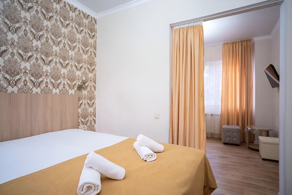 MoreLeto — Четырёхместный номер двухкомнатный семейный