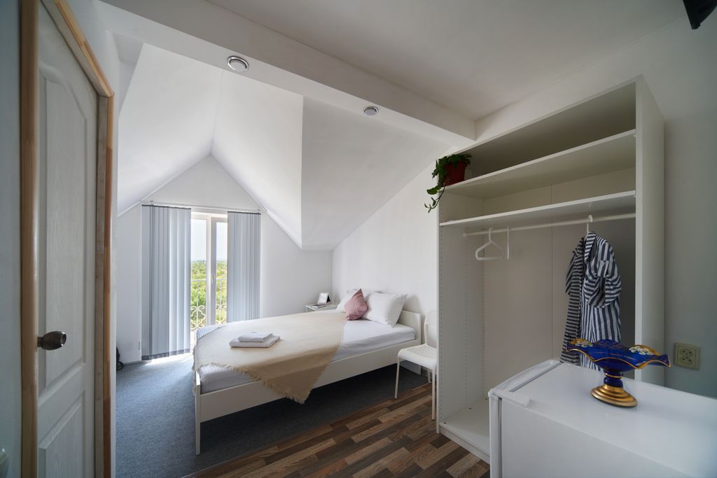 La Marée — Трёхместный номер с мансардной крышей