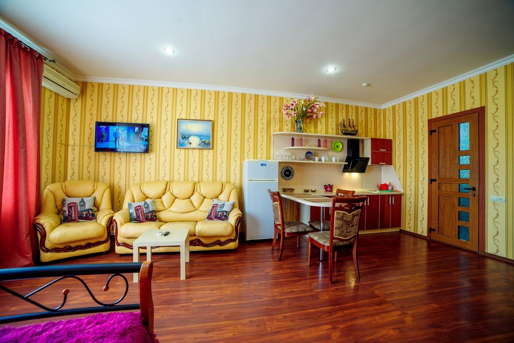 Виктория — Четырёхместный номер студио с кухней 4.2