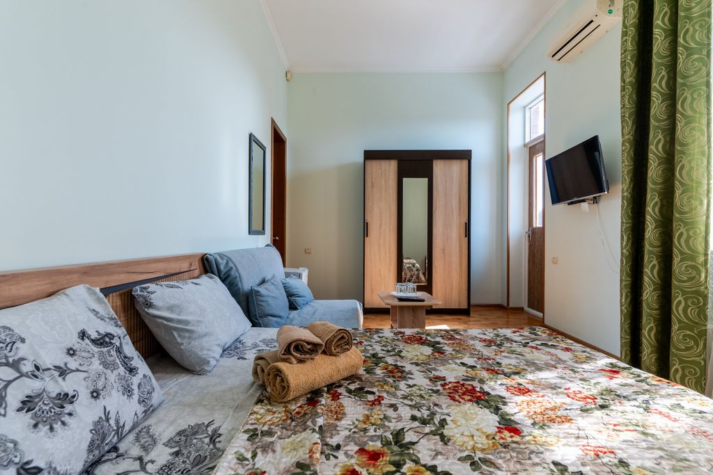 Гостиный двор — Семейный номер двухкомнатный с балконом