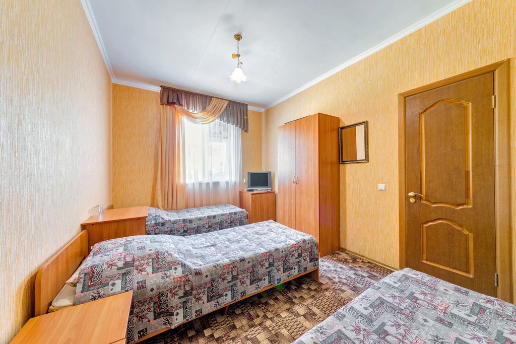 Белая лебедь — Трёхместный номер стандарт