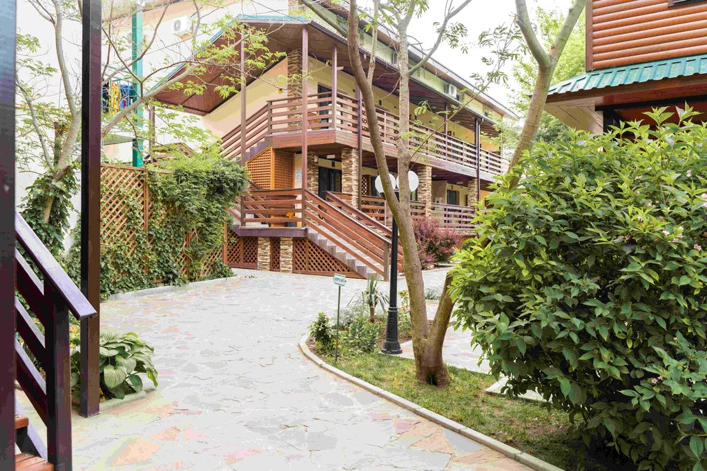 Афалина — Четырёхместный номер 4-х местный номер Стандарт (корпус эконом мансарда)