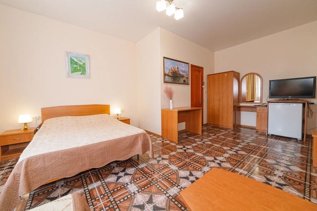 Каро — Трёхместный номер двухкомнатный стандарт