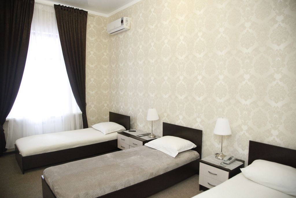 Анжелика — Трёхместный номер Стандарт с 3 кроватями