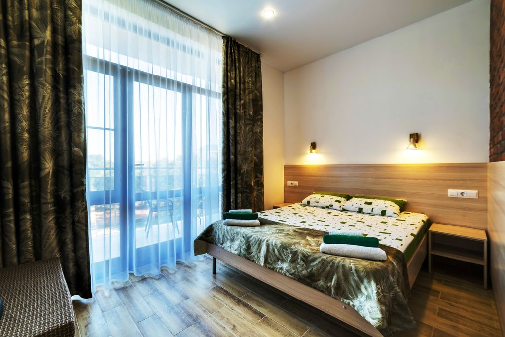 Фантазия — Семейный номер стандарт-семья с балконом, парк кресло-футон