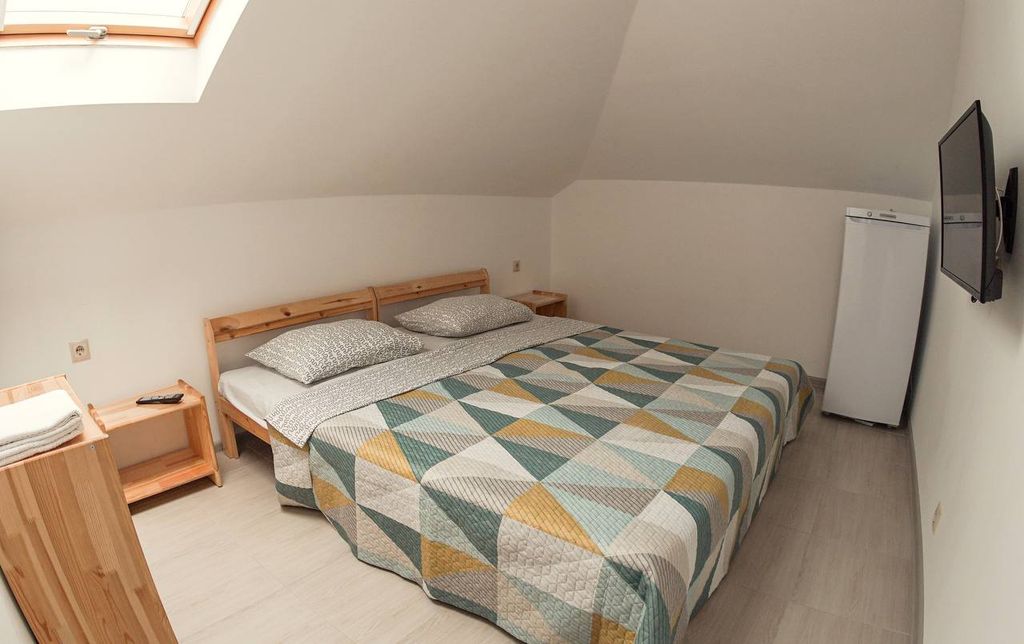 Калачёвых — Двухместный номер с 2 отдельными кроватями со всеми удобствами на мансарде