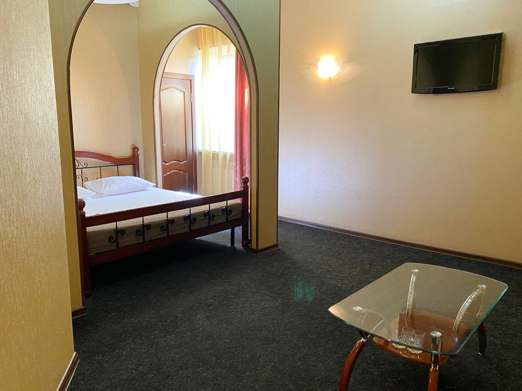 КДЦ — Четырёхместный номер улучшенный