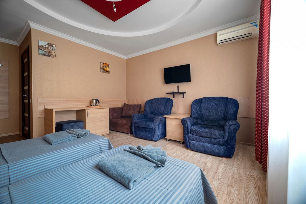 Лоза — Двухместный номер с 2 отдельными кроватями улучшенный