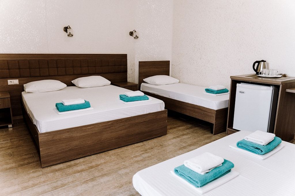 Легенда — Трёхместный номер улучшенный