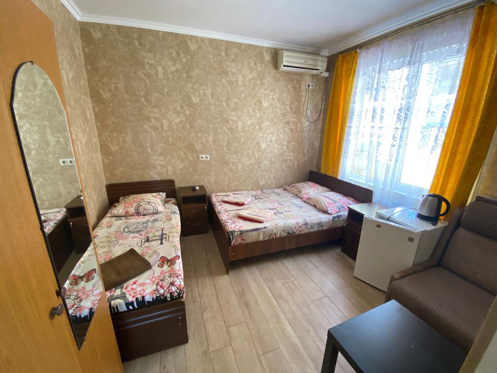 Ниагара А — Трёхместный номер №4 с доп. раскадным креслом