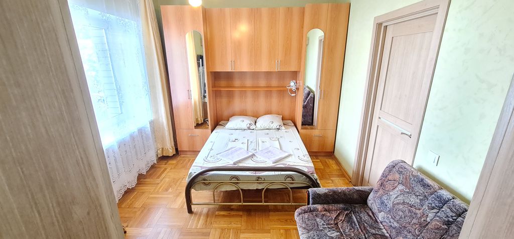 Виола — Многоместный смешанный номер двухкомнатный люкс