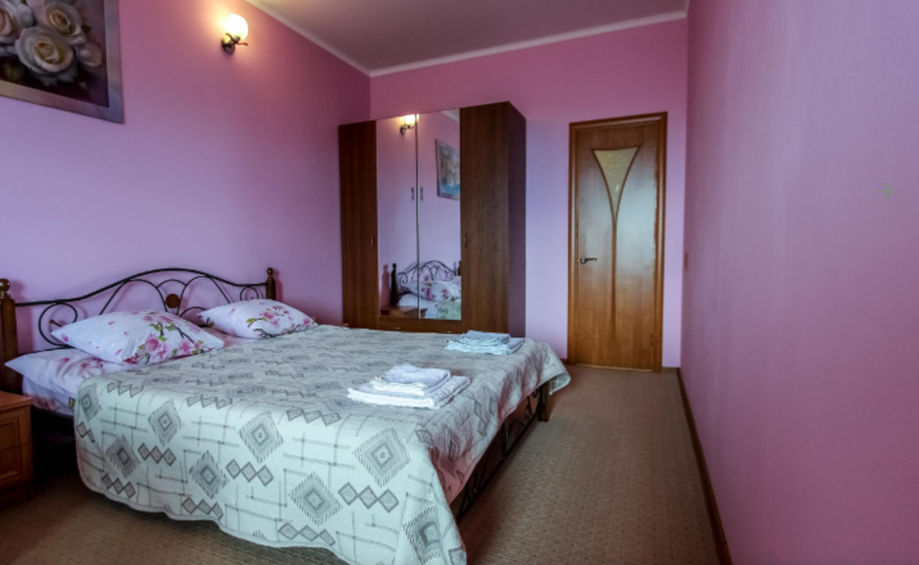 Максим — Двухместный номер с 1 кроватью делюкс