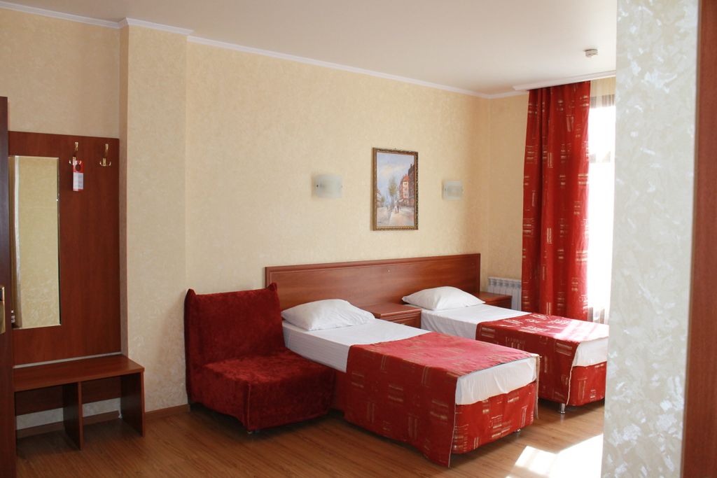 de Paris — Семейный номер с французским балконом