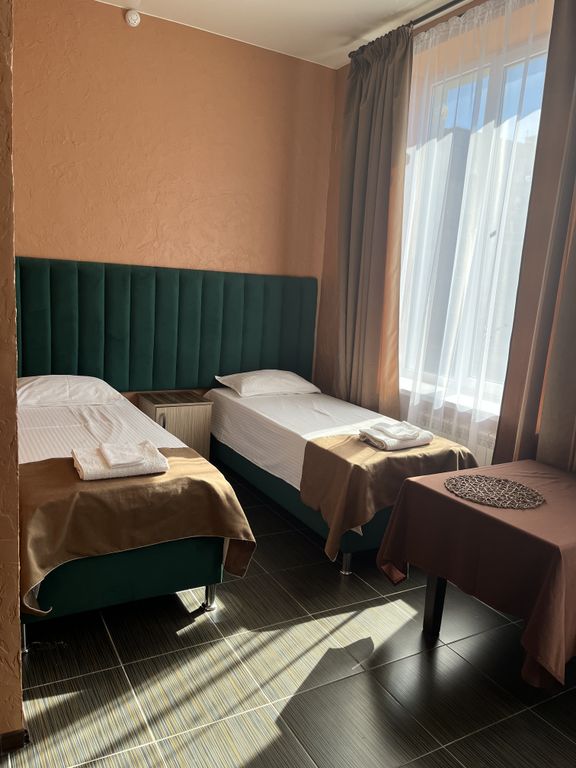 Петров Двор — Четырёхместный номер Стандарт (Четыре раздельные кровати)