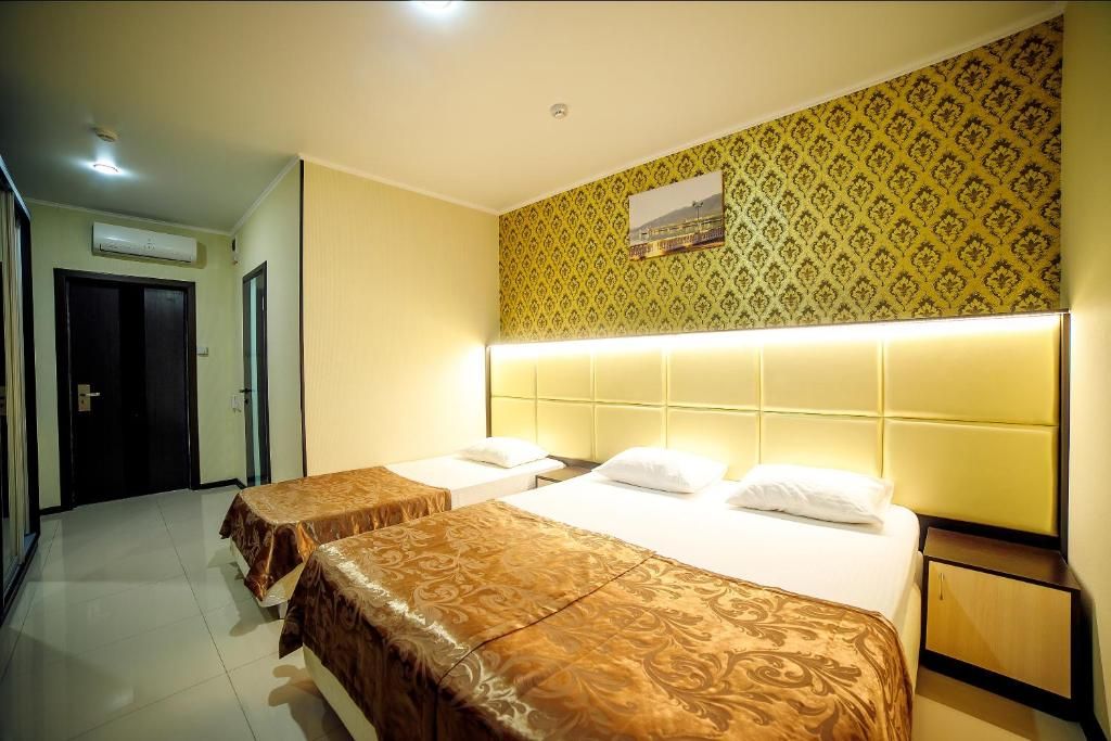 Golden Kids — Трёхместный номер стандарт