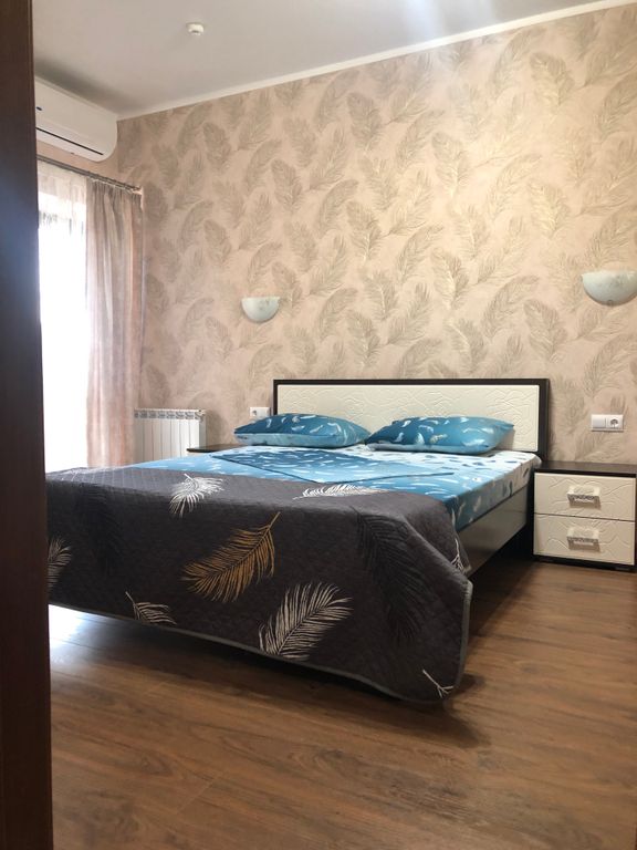 Совхозная 15 — Семейный номер улучшенный с видом на город