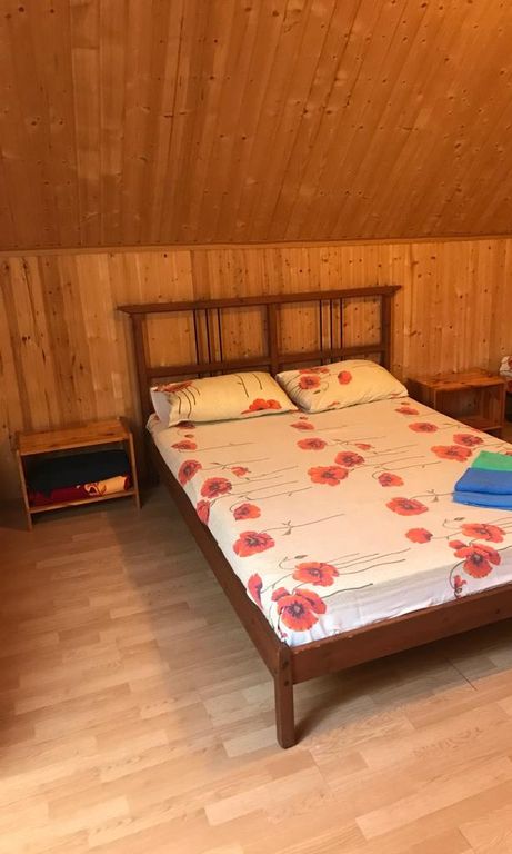 Яна — Двухместный номер с 2 отдельными кроватями  мансарда с удобствами 1 двусп или 2мя односп кроватями