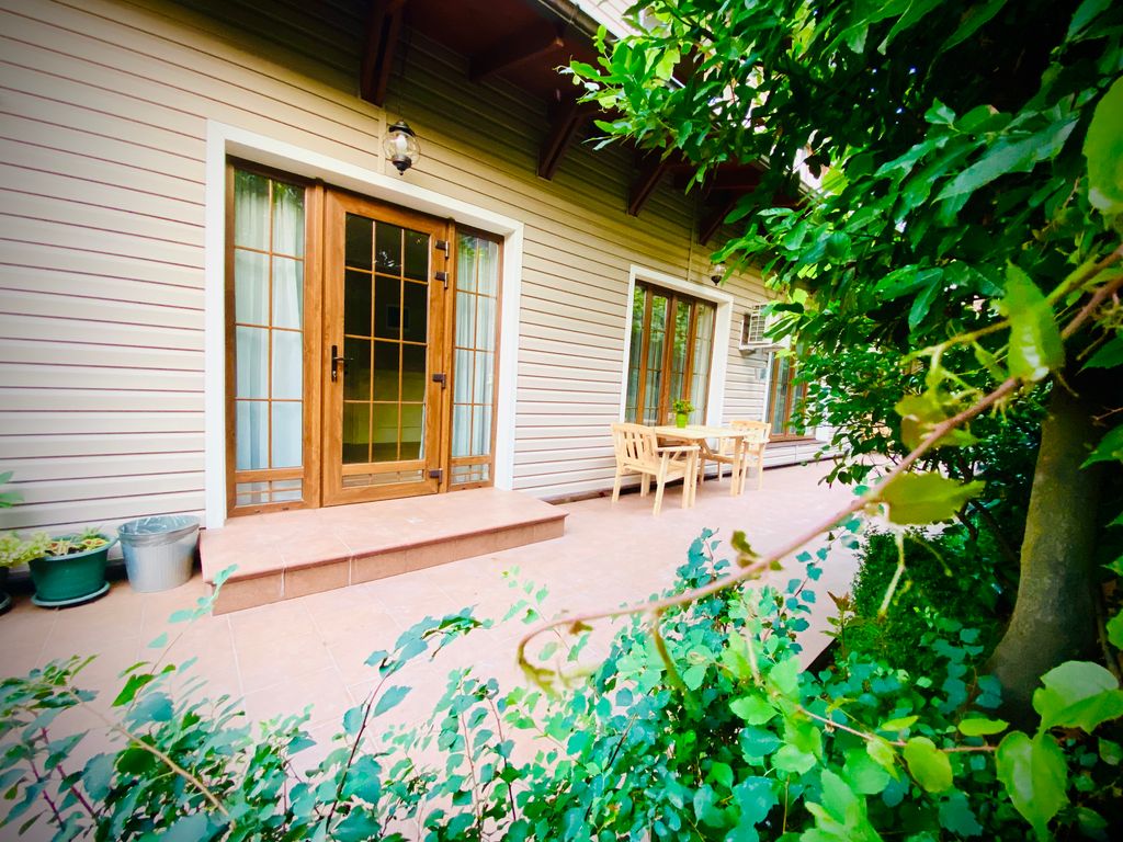 На пляже — Апартаменты люкс с собственной кухней и видом на сад