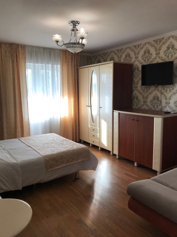 Апельсин — Трёхместный номер улучшенный