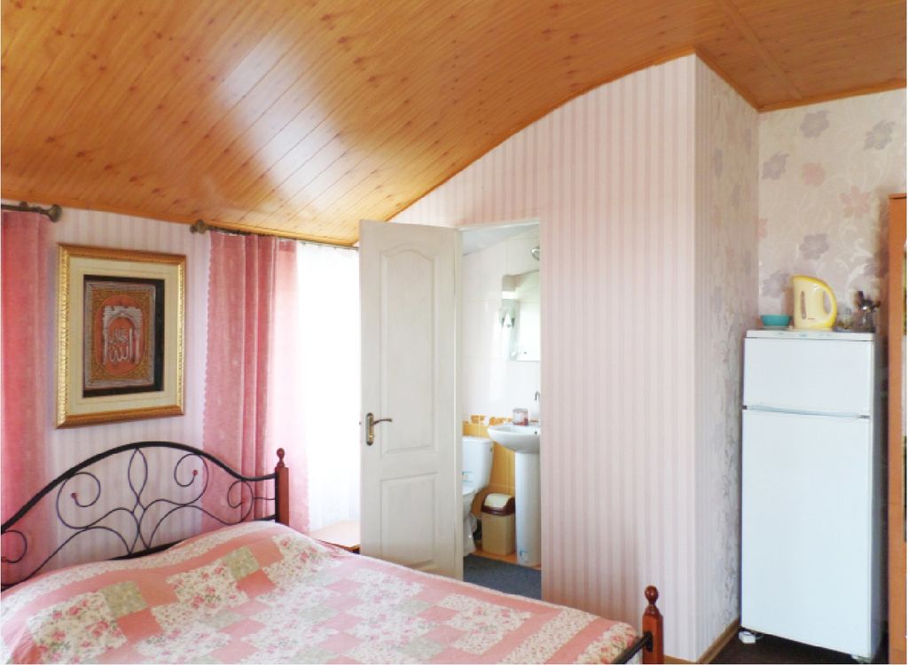 Green Palace — Четырёхместный номер К3 полулюкс, 3 этаж