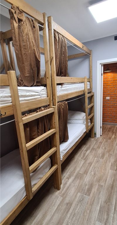 65 — Многоместный мужской номер комната №6 +ТВ,  8 местная