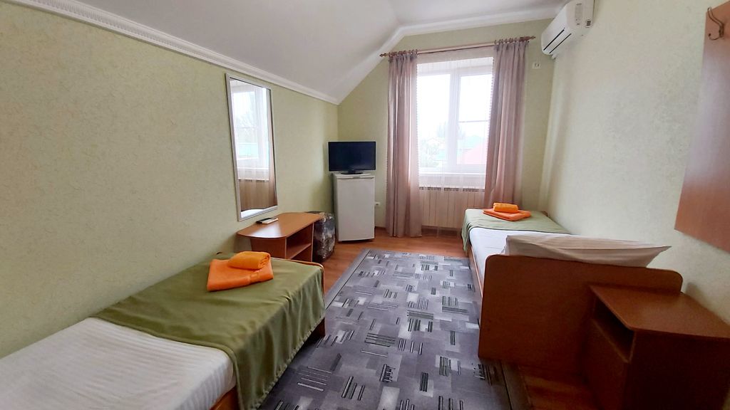 Катерина — Двухместный номер с 2 отдельными кроватями эконом