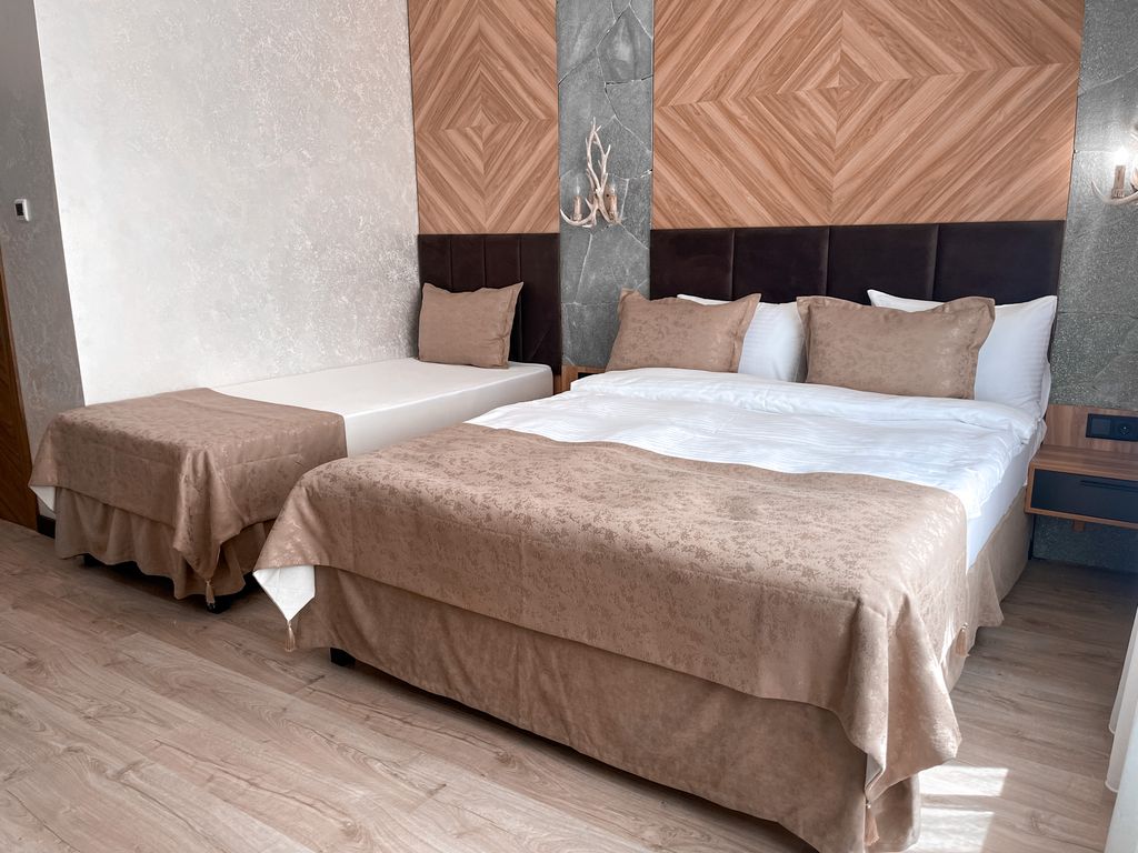 Tash Maral — Трёхместный номер люкс