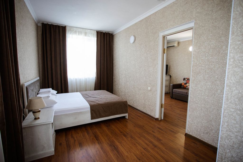 Фотини — Семейный номер двухкомнатный люкс с 2 балконами