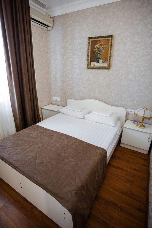 Фотини — Четырёхместный номер с балконом