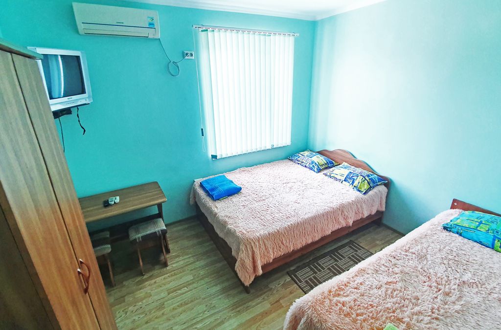 Манго — Трёхместный номер однокомнатный