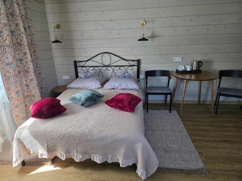 Удачный — Четырёхместный номер стандарт