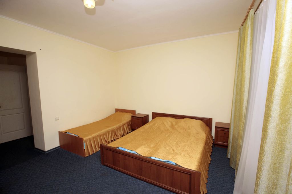 Меркез — Трёхместный номер стандарт