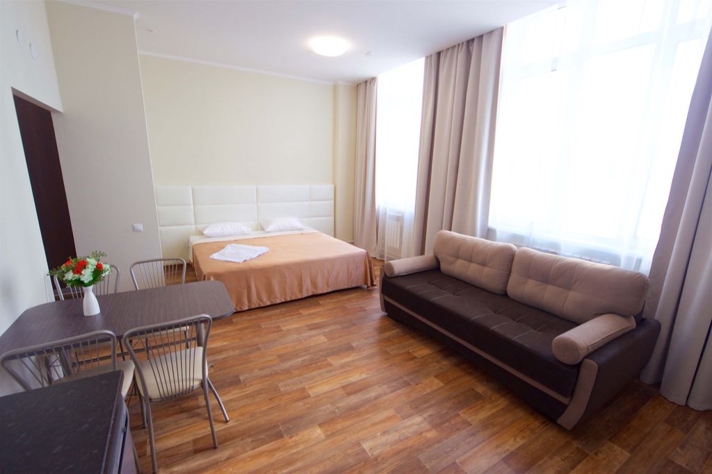 Партизана Железняка — Семейный номер улучшенный