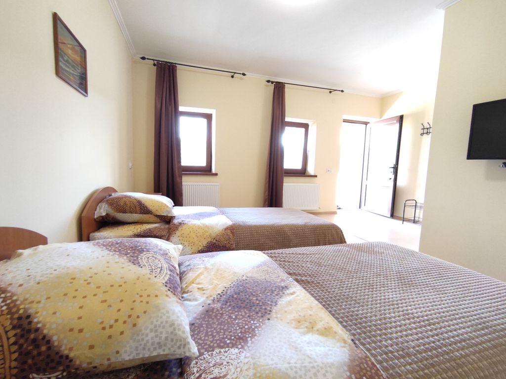 Ак-Сарай — Двухместный номер с 2 отдельными кроватями двухместный с двумя кроватями