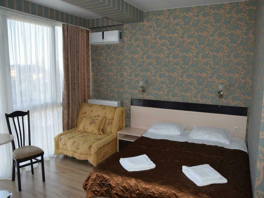 Колибри — Двухместный номер с 1 кроватью стандарт с дополнительным местом 2