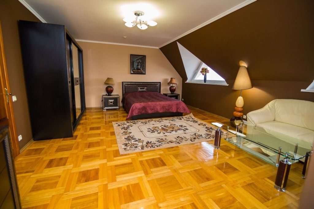 Прибой — Четырёхместный номер Люкс с видом на море №8